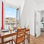 Apartmán Cozy & Practical Near Eiffel Tower 15 *
