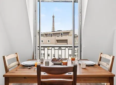 Cozy & Practical Near Eiffel Tower 15 * Paris
