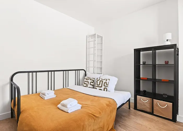 Apartment Cozy & Practical Near Eiffel Tower 15 *